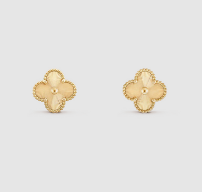 925 Sterling Silver Pearl Gold Clover Stud Earring